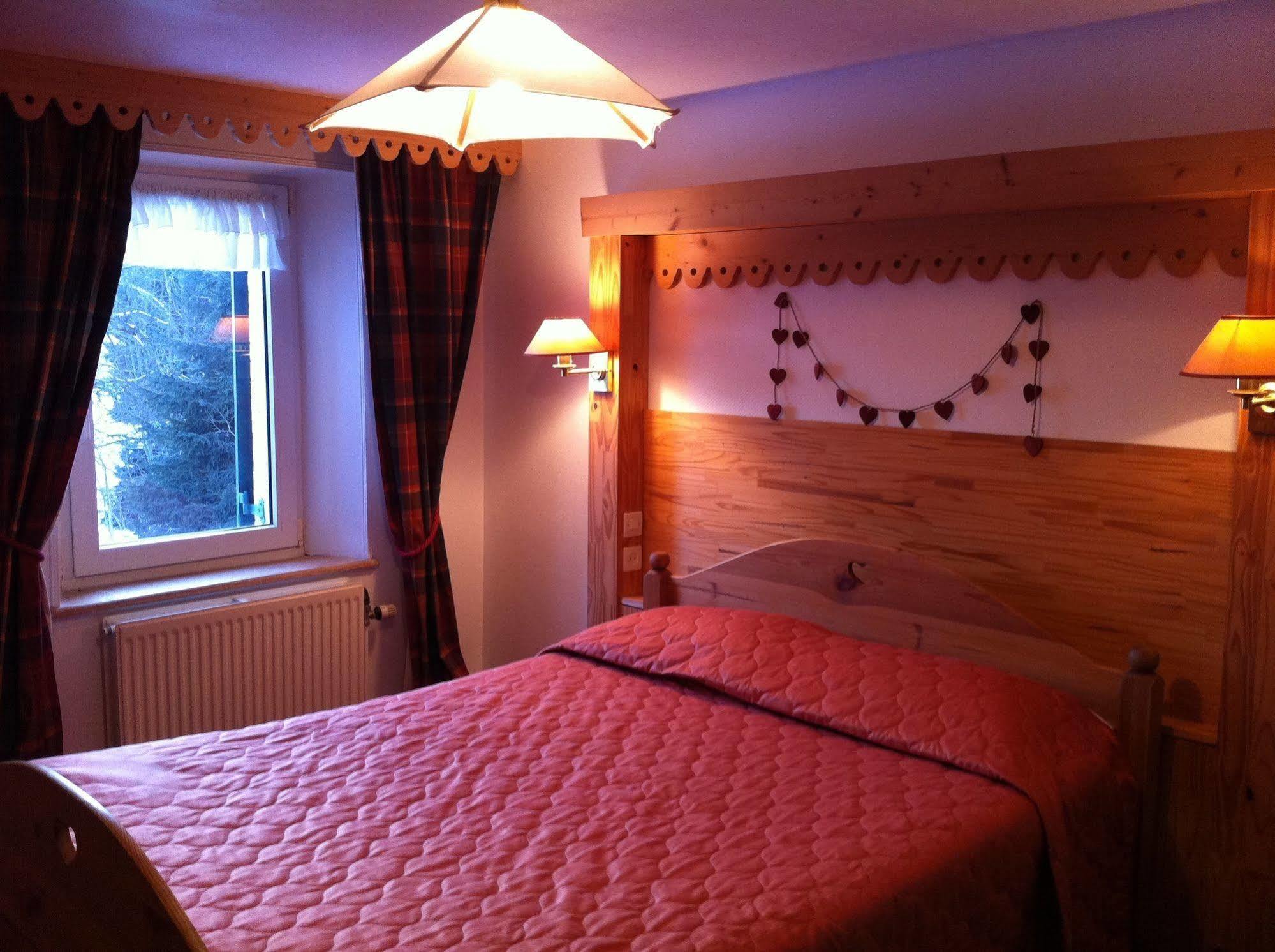 Maison La Deviniere - Sauna Et Spa Compris Accessibles Toute L'Annee Ксорюпт-Лонжме Экстерьер фото